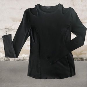 ROCK & REPUBLIC Cold Shoulder Top Black Long Sleeves Exposed Seam Size S
